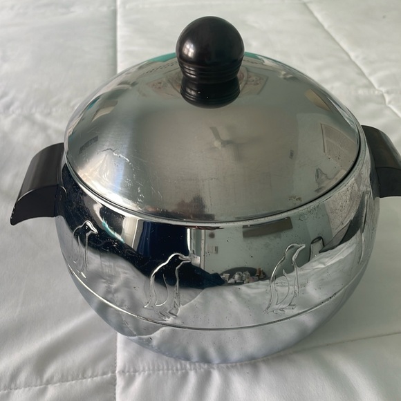 Vintage West Bend cold or hot bucket/lid - Picture 1 of 9